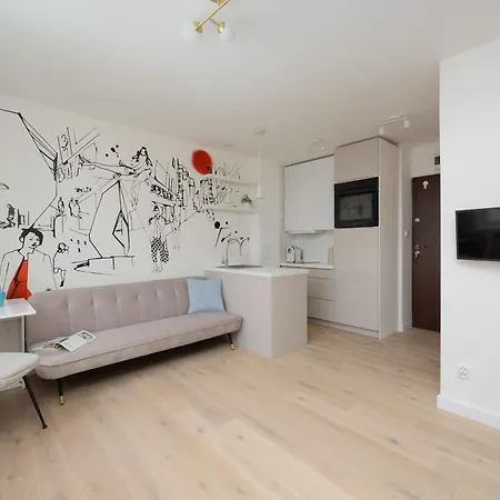 Unique For Remote Work In Center With View By Renters דירה *