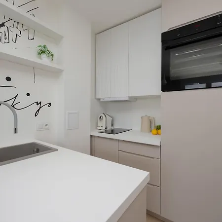 Unique For Remote Work In Center With View By Renters Апартаменты *