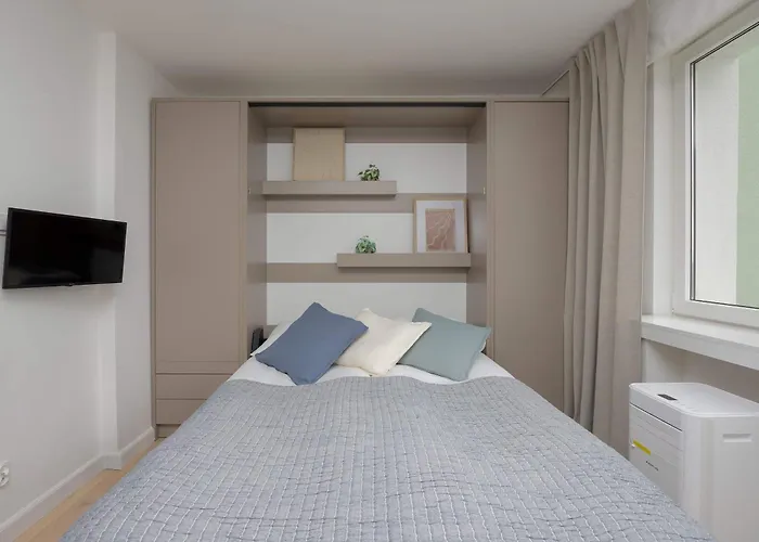 Unique For Remote Work In Center With View By Renters 公寓 *